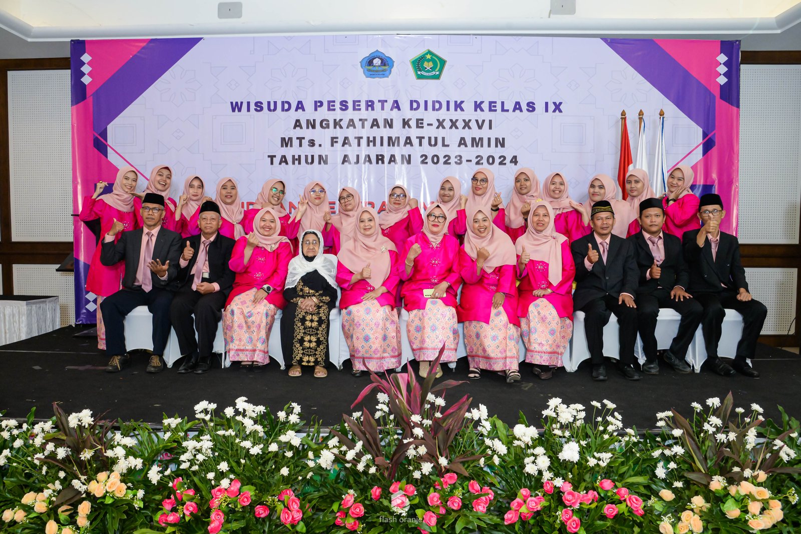 WISUDA KELAS IX